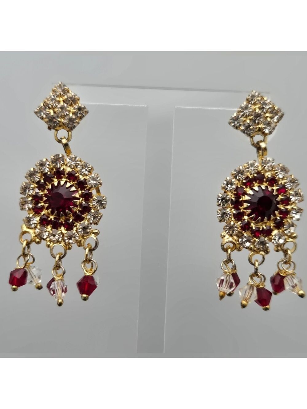 ✨2/$10✨ Red & Clear Chandelier Earrings Bollywood Style 2”